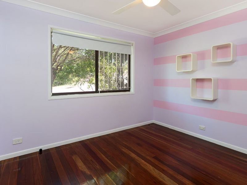 23 Neptune Street, Chapel Hill QLD 4069