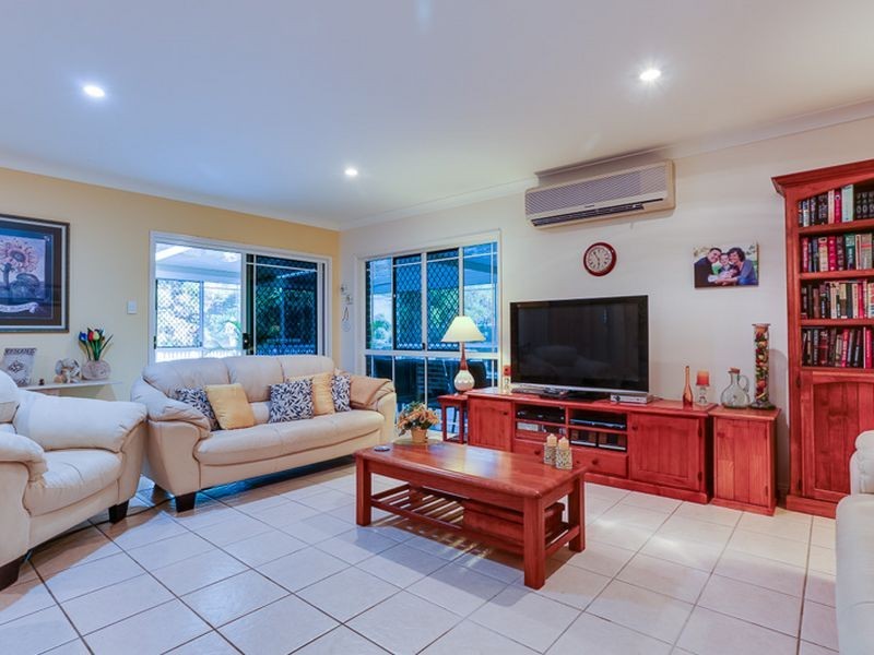 4 Sandlewood Close, Moggill QLD 4070