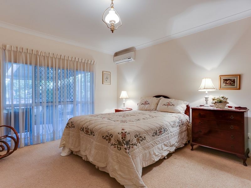 4 Sandlewood Close, Moggill QLD 4070