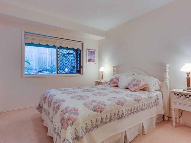 4 Sandlewood Close, Moggill QLD 4070