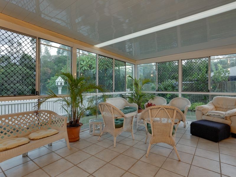 4 Sandlewood Close, Moggill QLD 4070