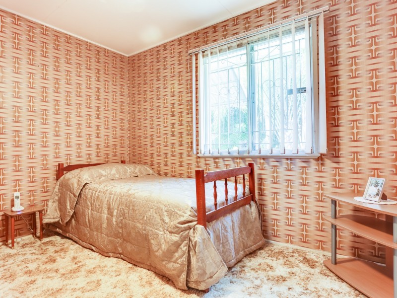 10 Dumbarton Drive, Kenmore QLD 4069