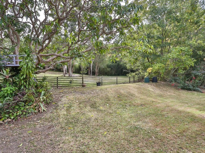 27 Twilight Street, Kenmore QLD 4069