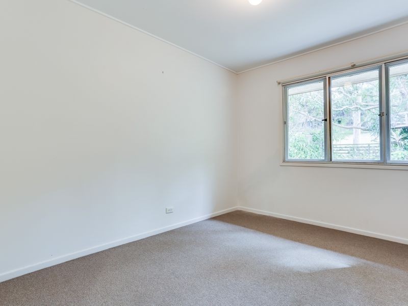 27 Twilight Street, Kenmore QLD 4069