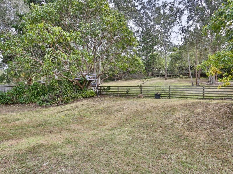 27 Twilight Street, Kenmore QLD 4069