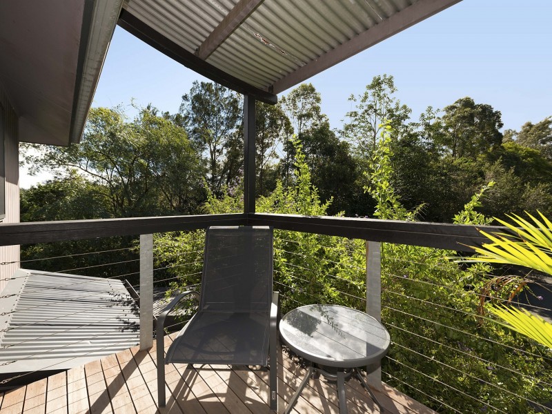 77 Palm Street, Kenmore QLD 4069