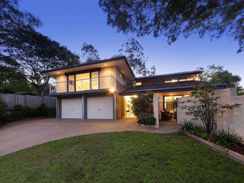 9 Jacana Court, Bellbowrie QLD 4070