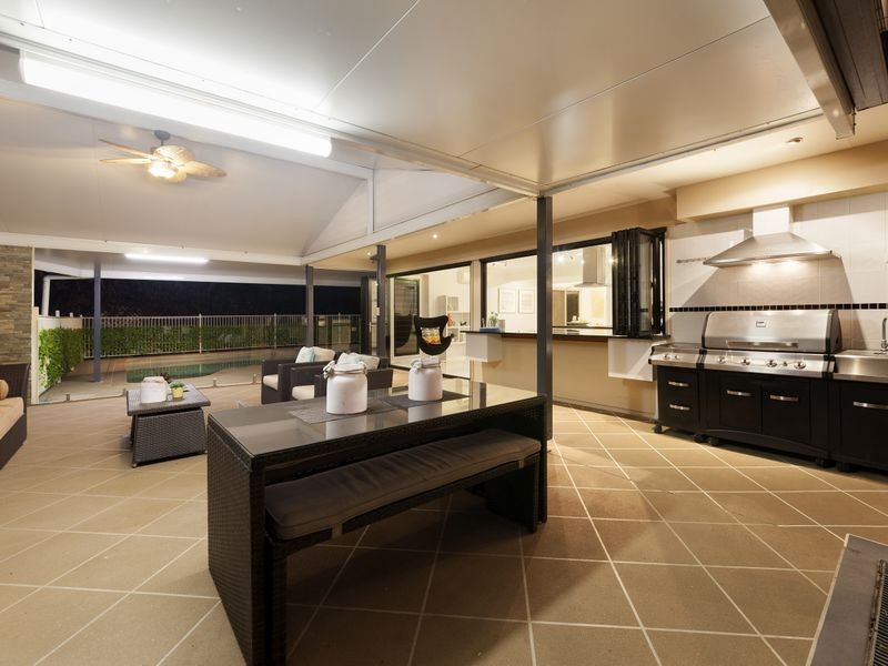 9 Jacana Court, Bellbowrie QLD 4070