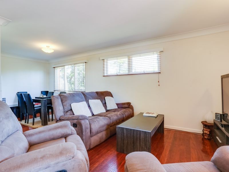 1 Currong Street, Kenmore QLD 4069