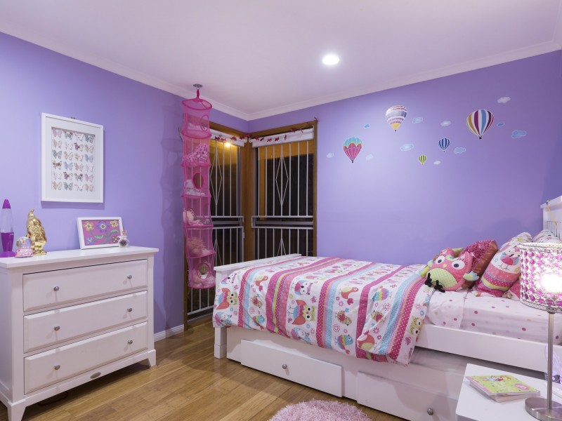 10 Alenola Street, Chapel Hill QLD 4069