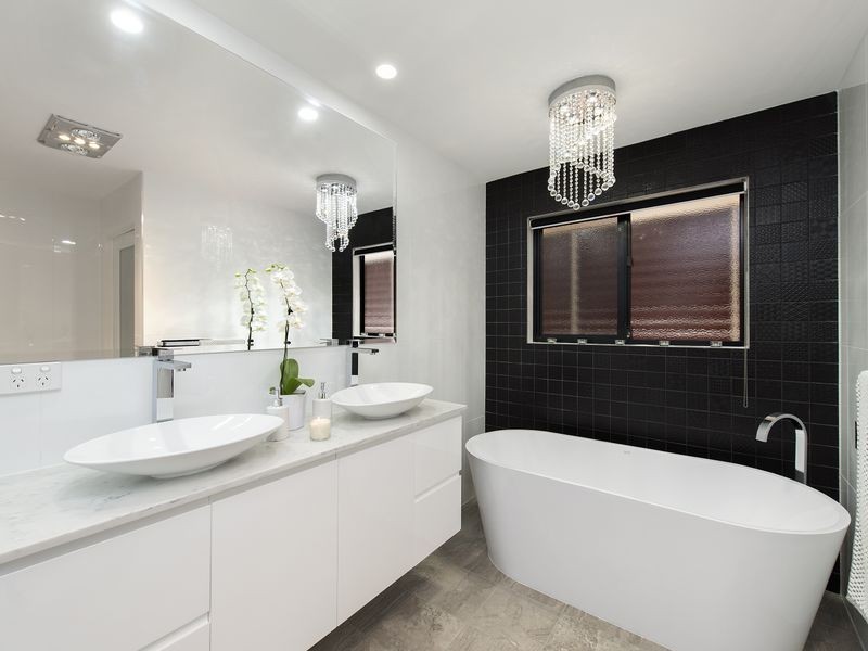 7 Bolton Close, Brookfield QLD 4069