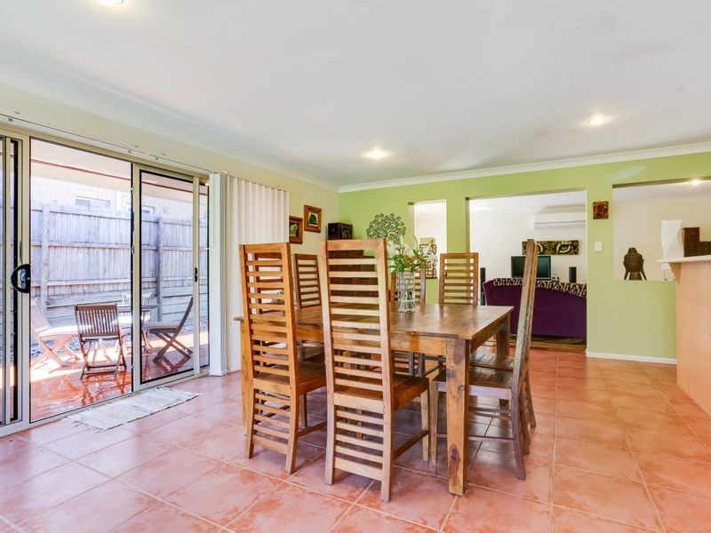 42 Yaggera Place, Bellbowrie QLD 4070
