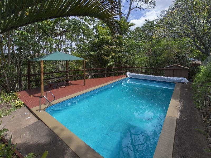 32 Pentlay Street, Kenmore QLD 4069