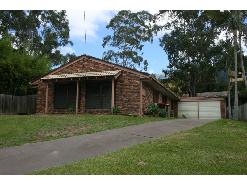 10 Cranwood Street, Kenmore QLD 4069