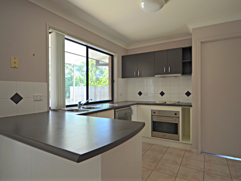 50 Lagoon Crescent, Bellbowrie QLD 4070