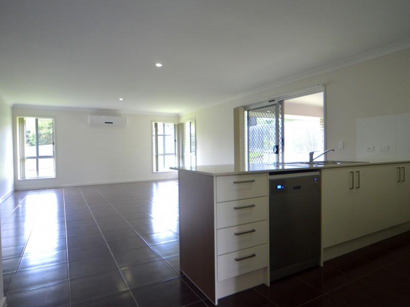 12 Honeyeater Crescent, Moggill QLD 4070