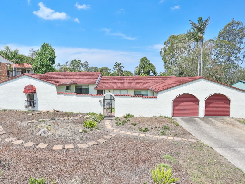 18 Pandian Crescent, Bellbowrie QLD 4070