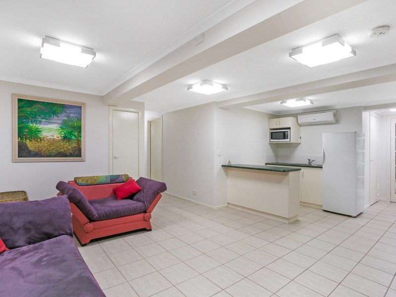 42 Botticelli Street, Fig Tree Pocket QLD 4069