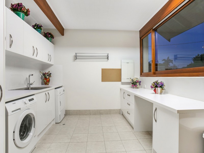 42 Botticelli Street, Fig Tree Pocket QLD 4069