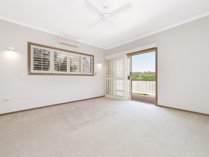 13 Seton Close, Kenmore Hills QLD 4069