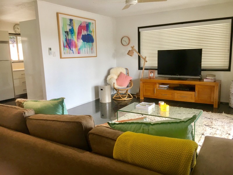 18 Melinda Street, Kenmore QLD 4069