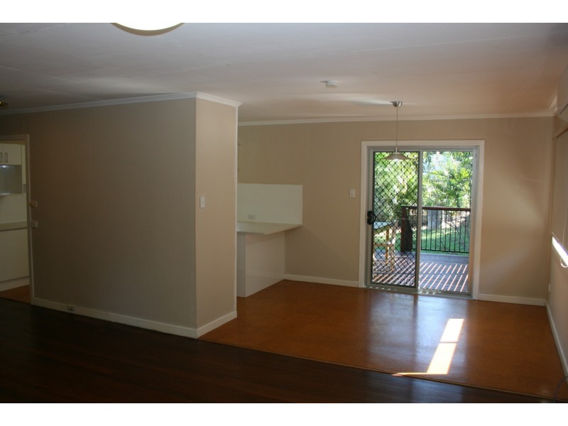 7 Kingussie Street, Kenmore QLD 4069