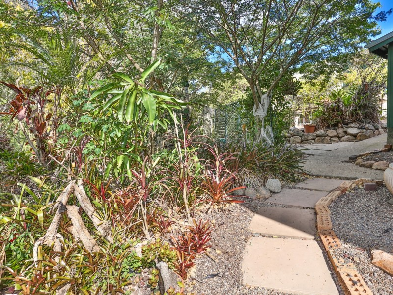 51 Trenton Street, Kenmore QLD 4069