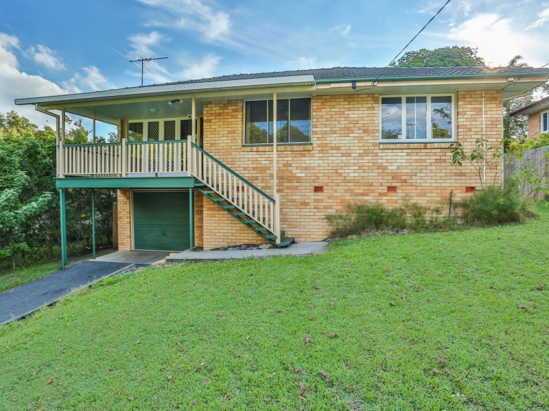 23 Wiseman Street, Kenmore QLD 4069