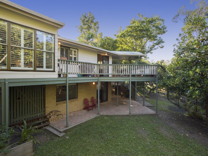 13 Shannan Place, Kenmore Hills QLD 4069