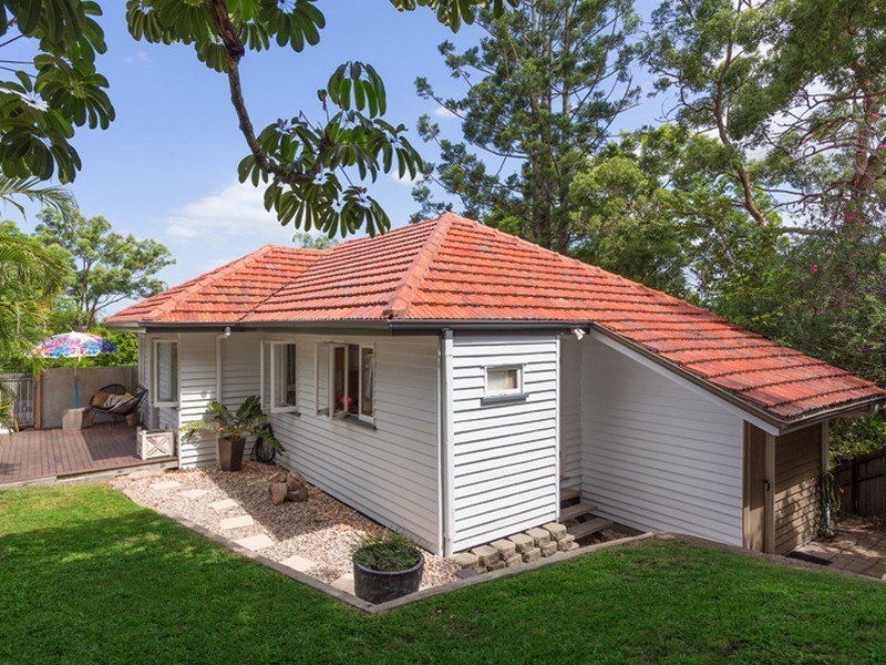 48 Burbong Street, Chapel Hill QLD 4069