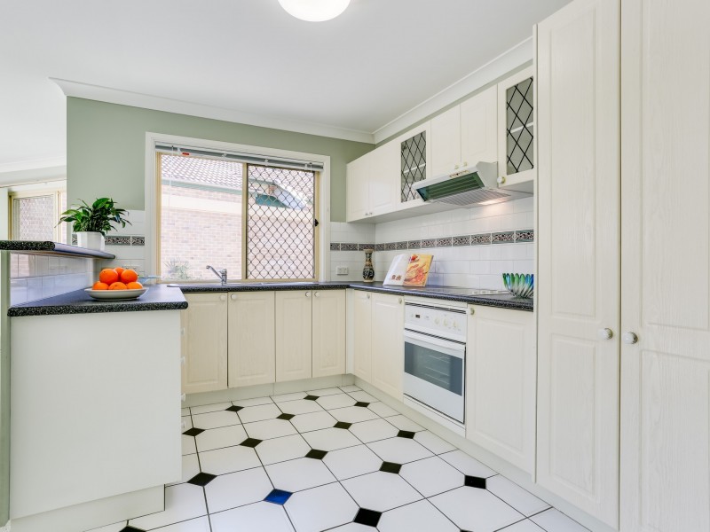 10 Jessamine Court, Kenmore Hills QLD 4069