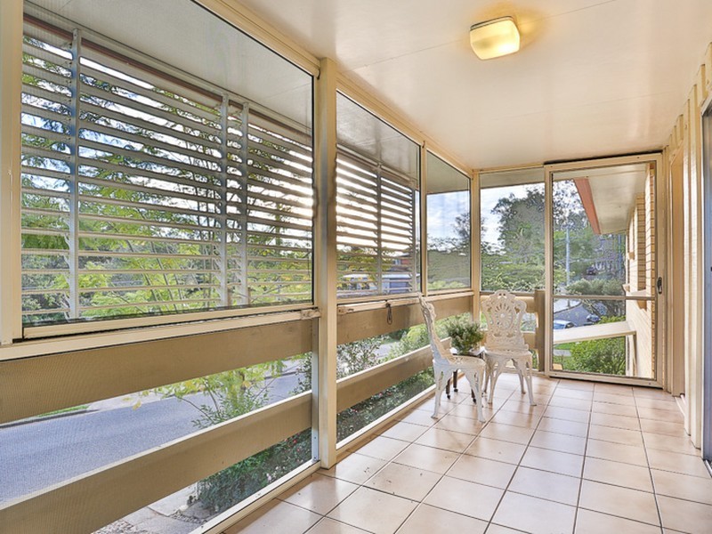 55 Dumbarton Drive, Kenmore QLD 4069