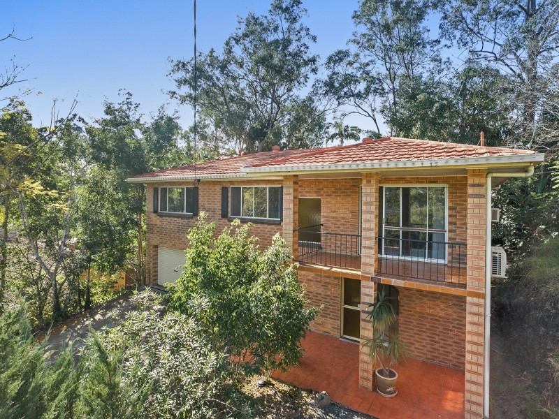 41 Struan Street, Chapel Hill QLD 4069