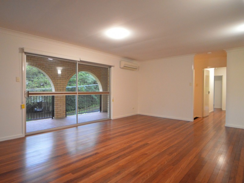 1 Mabb Street, Kenmore QLD 4069