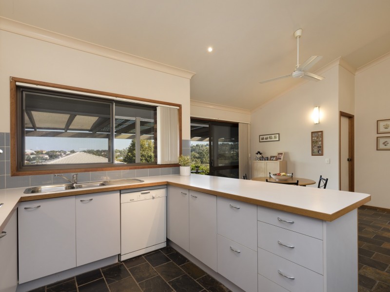 27 Broadmoor Street, Kenmore Hills QLD 4069