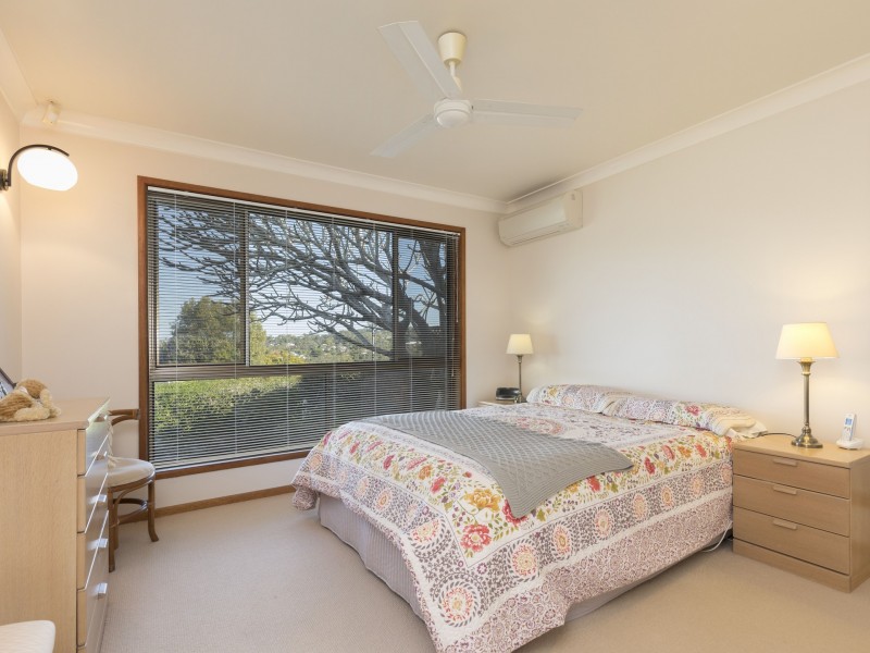 27 Broadmoor Street, Kenmore Hills QLD 4069