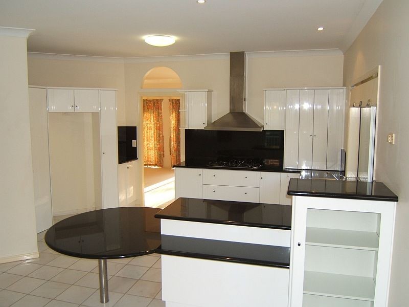 44 Mirbelia Street, Kenmore Hills QLD 4069