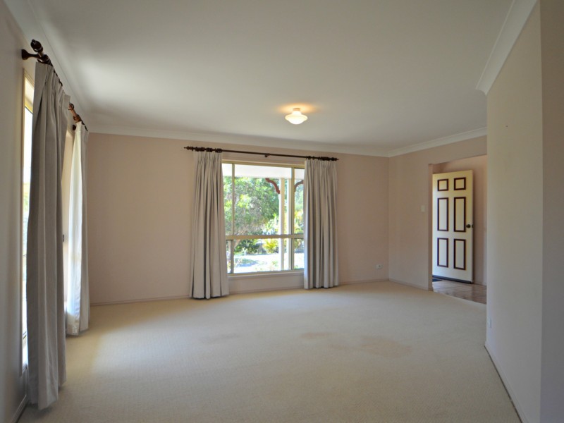 87 Lagoon Crescent, Bellbowrie QLD 4070