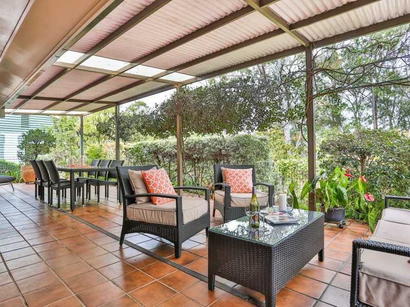 97 Kenmore Road, Kenmore QLD 4069
