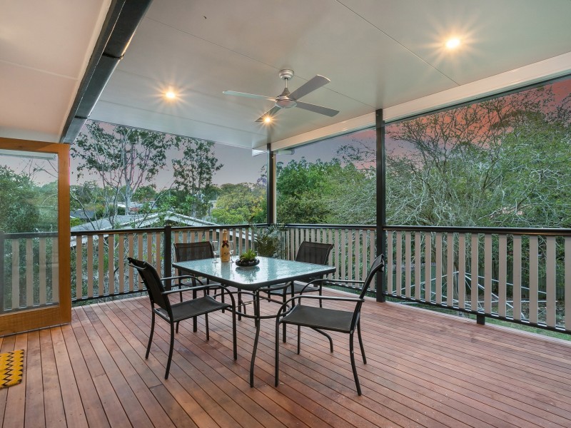 23 Wiseman Street, Kenmore QLD 4069