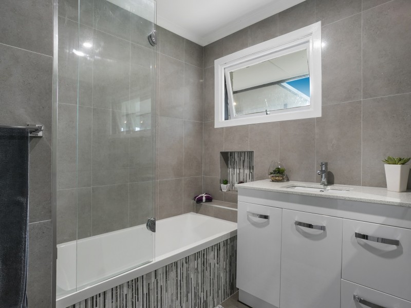 23 Wiseman Street, Kenmore QLD 4069