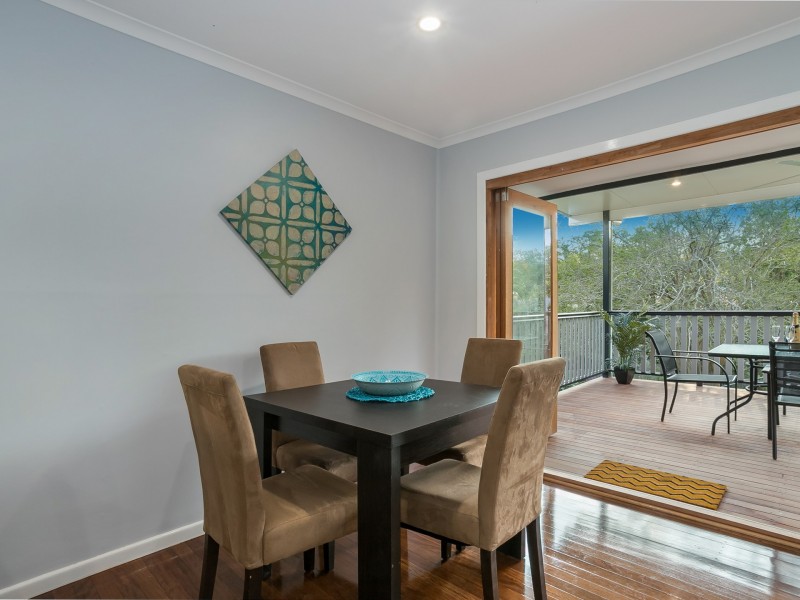 23 Wiseman Street, Kenmore QLD 4069