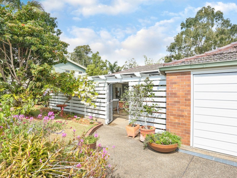 97 Kenmore Road, Kenmore QLD 4069