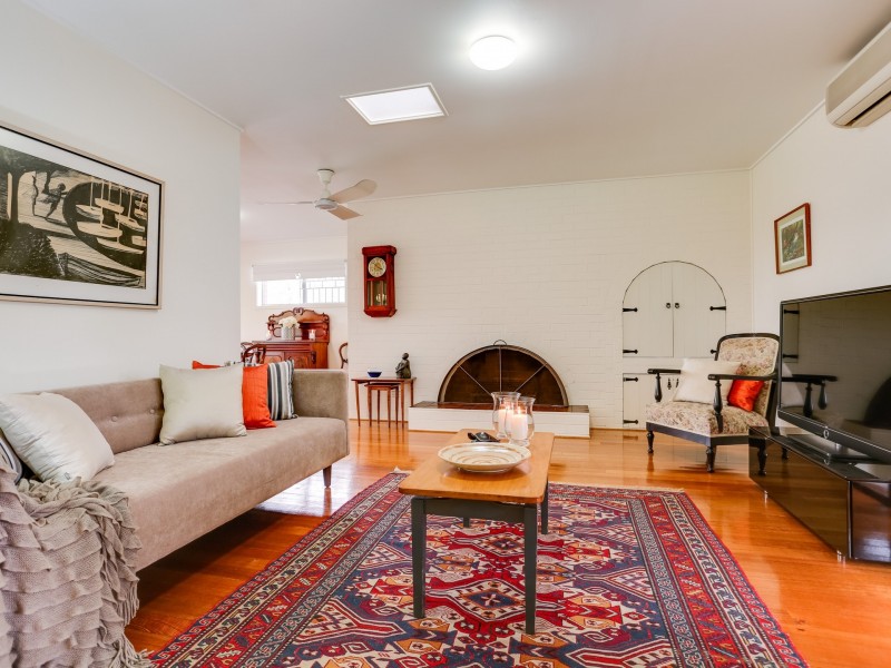 97 Kenmore Road, Kenmore QLD 4069