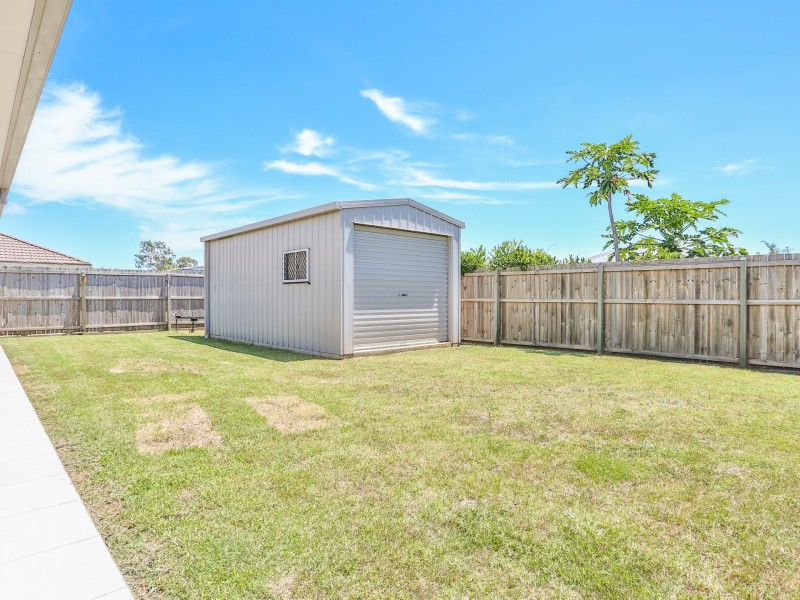 4 Whiteoak Place, Moggill QLD 4070