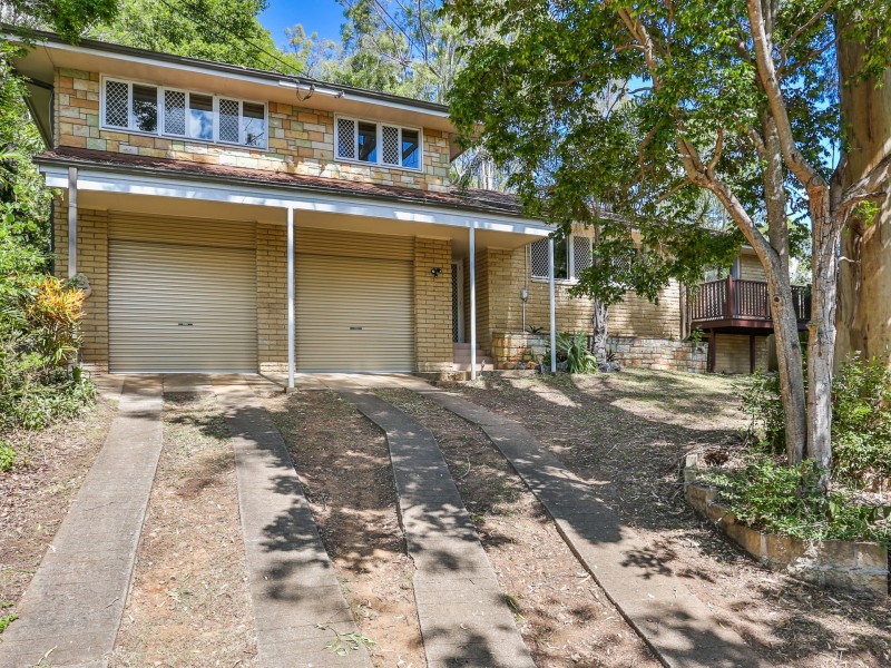 21 Ranger Street, Kenmore QLD 4069