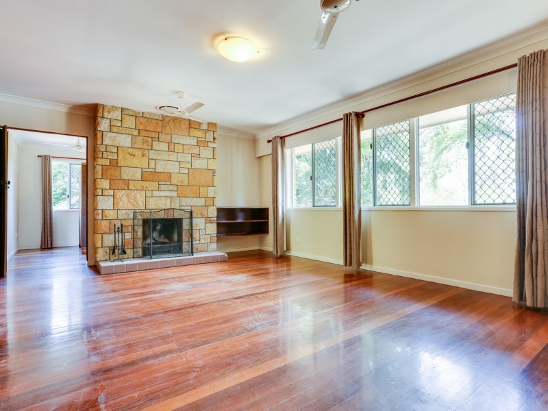 21 Ranger Street, Kenmore QLD 4069