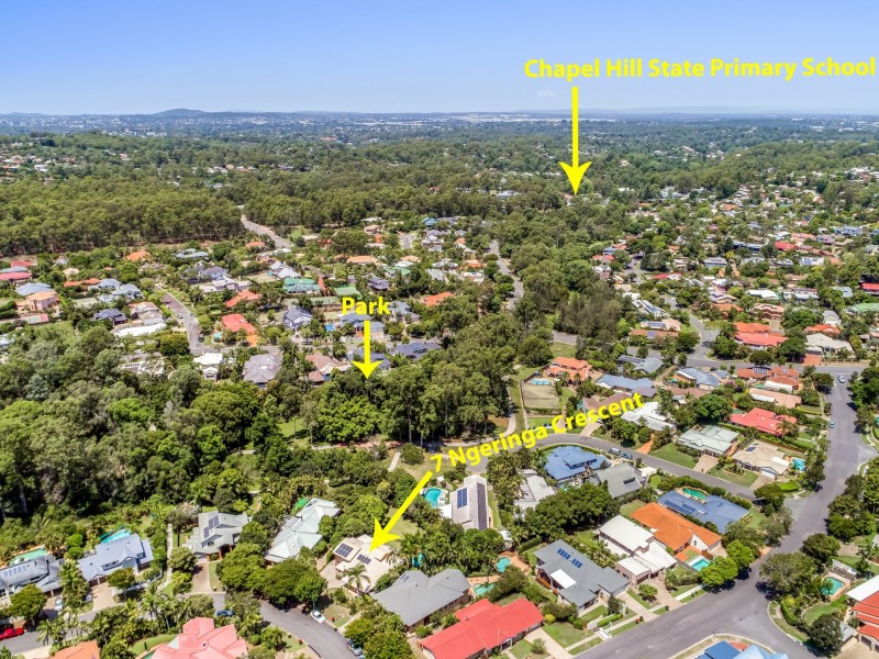 7 Ngeringa Crescent, Chapel Hill QLD 4069
