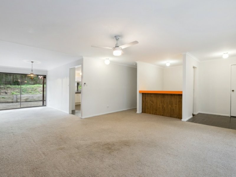 138 Fig Tree Pocket Road, Chapel Hill QLD 4069