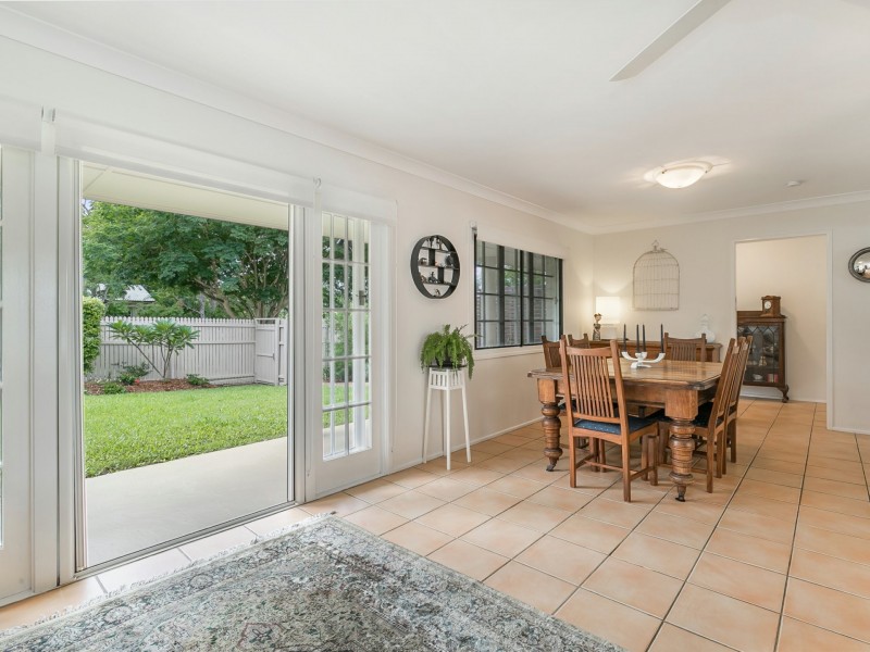 14 Rialanna Street, Kenmore QLD 4069